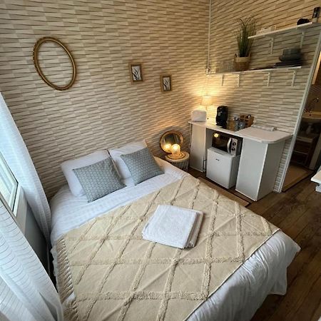 Face Au Chateau , Chambre Hyper Centre 캉 외부 사진